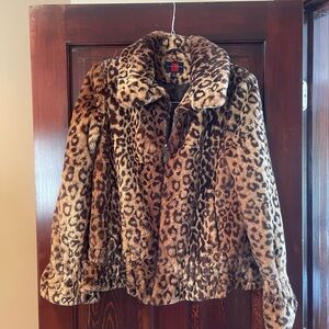 Faux fur leopard jacket